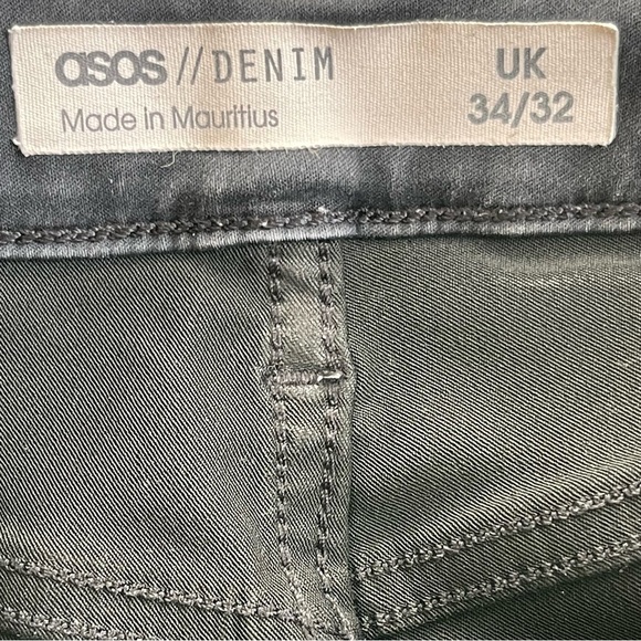 ASOS Women’s High Waisted Coated Wax Straight Leg Jeans Size 34/32 Black - Picture 7 of 8